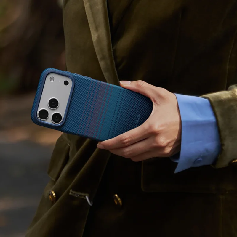 Pitaka Summa Burgundy and Summa Midnight cases for the iPhone 18 Pro Max/Pro.