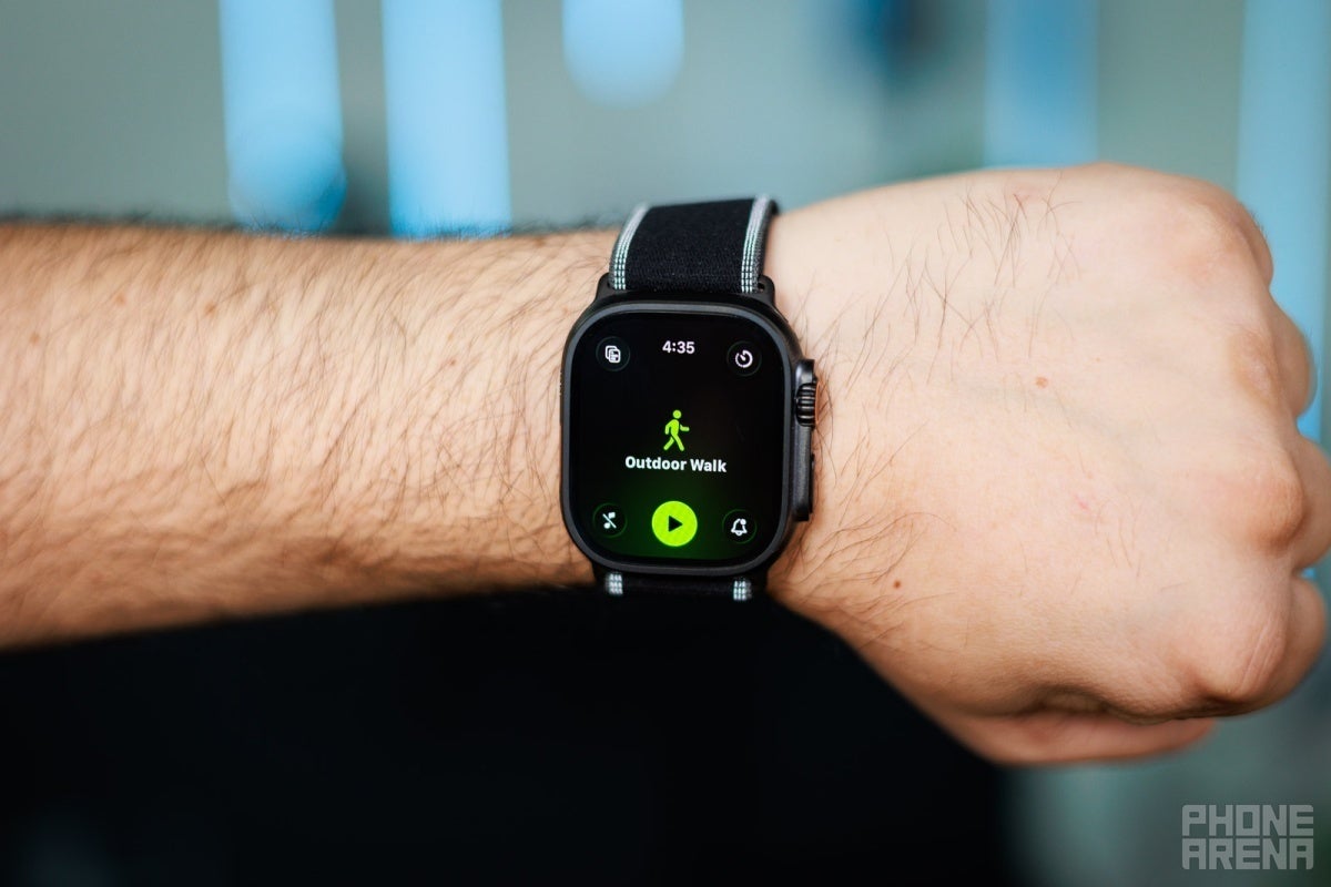 Apple Watch Ultra 3 workout tracking