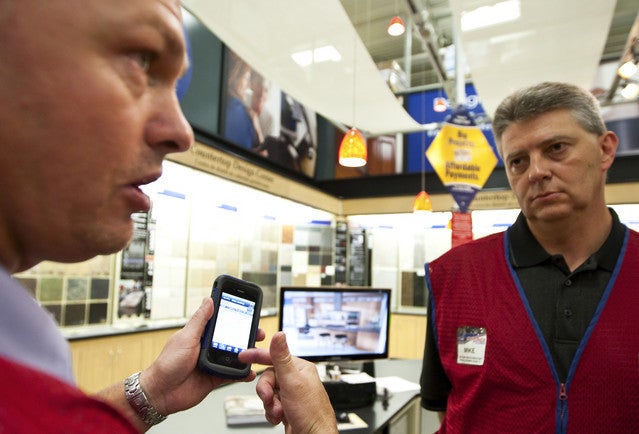 Lowe's is giving employees an Apple iPhone 4 to streamline customer interaction - Lowe's to give 42,000 Apple iPhone 4 handsets to employees