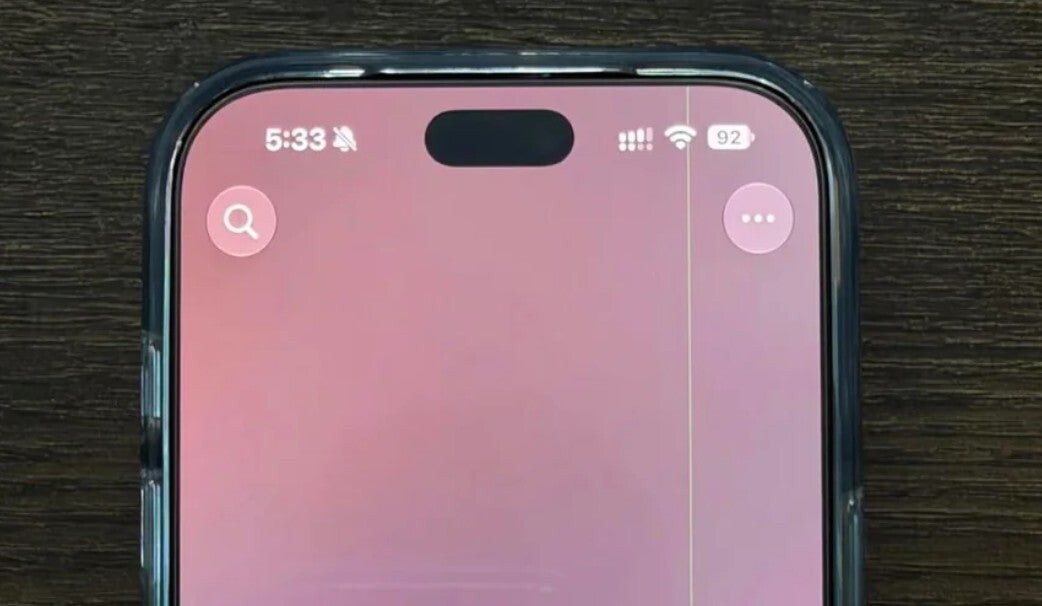 Green line in iPhone 18 Pro.