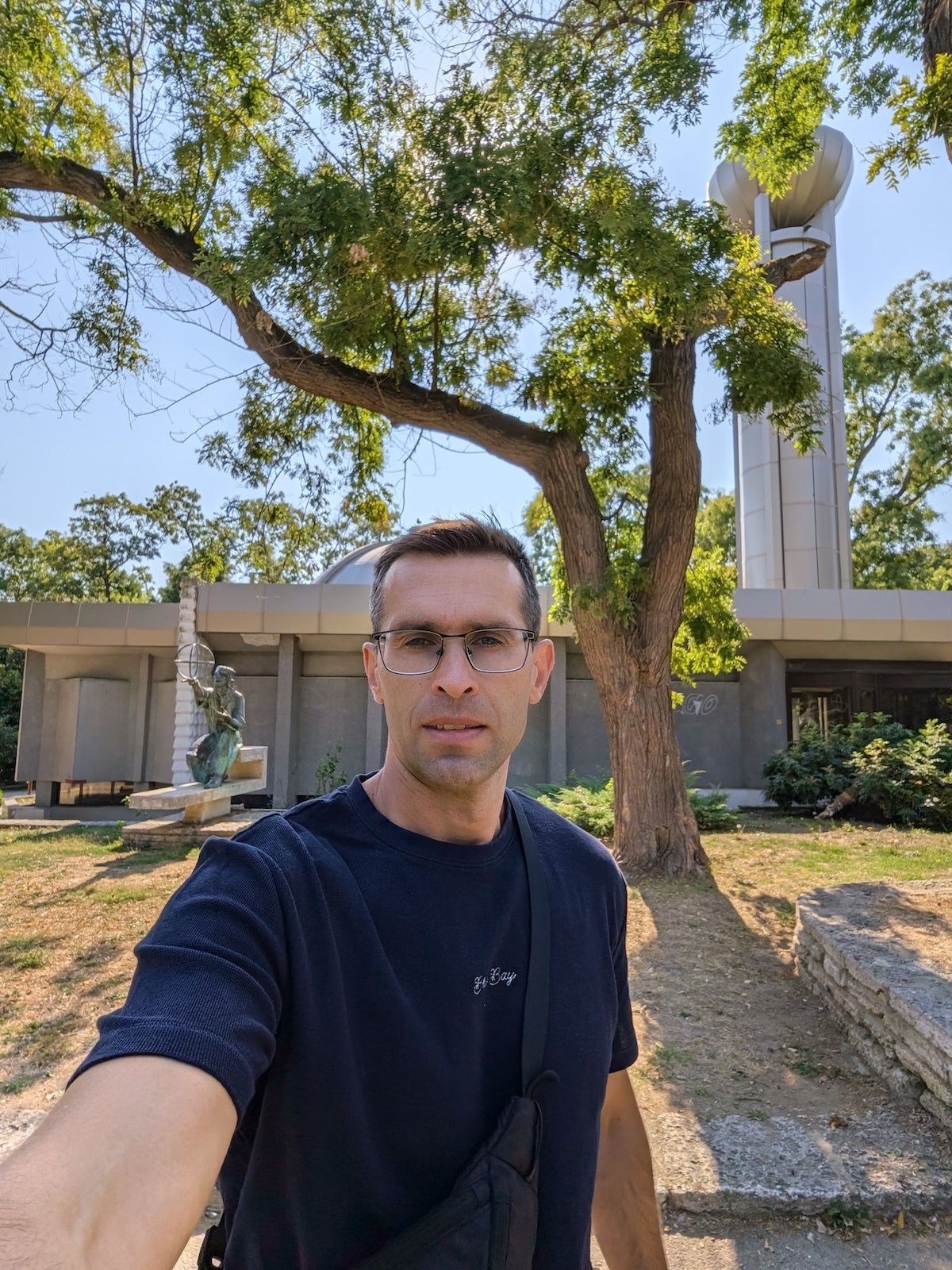 Pixel 11 Pro XL - | - iPhone 18 Pro Max vs Pixel 11 Pro XL: Sample Photos Comparison