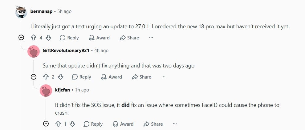 Comment about the update not fixing the network issue. | Image by Reddit - iPhone 18 Pro Max is suddenly losing service on AT&amp;T, but there's a fix