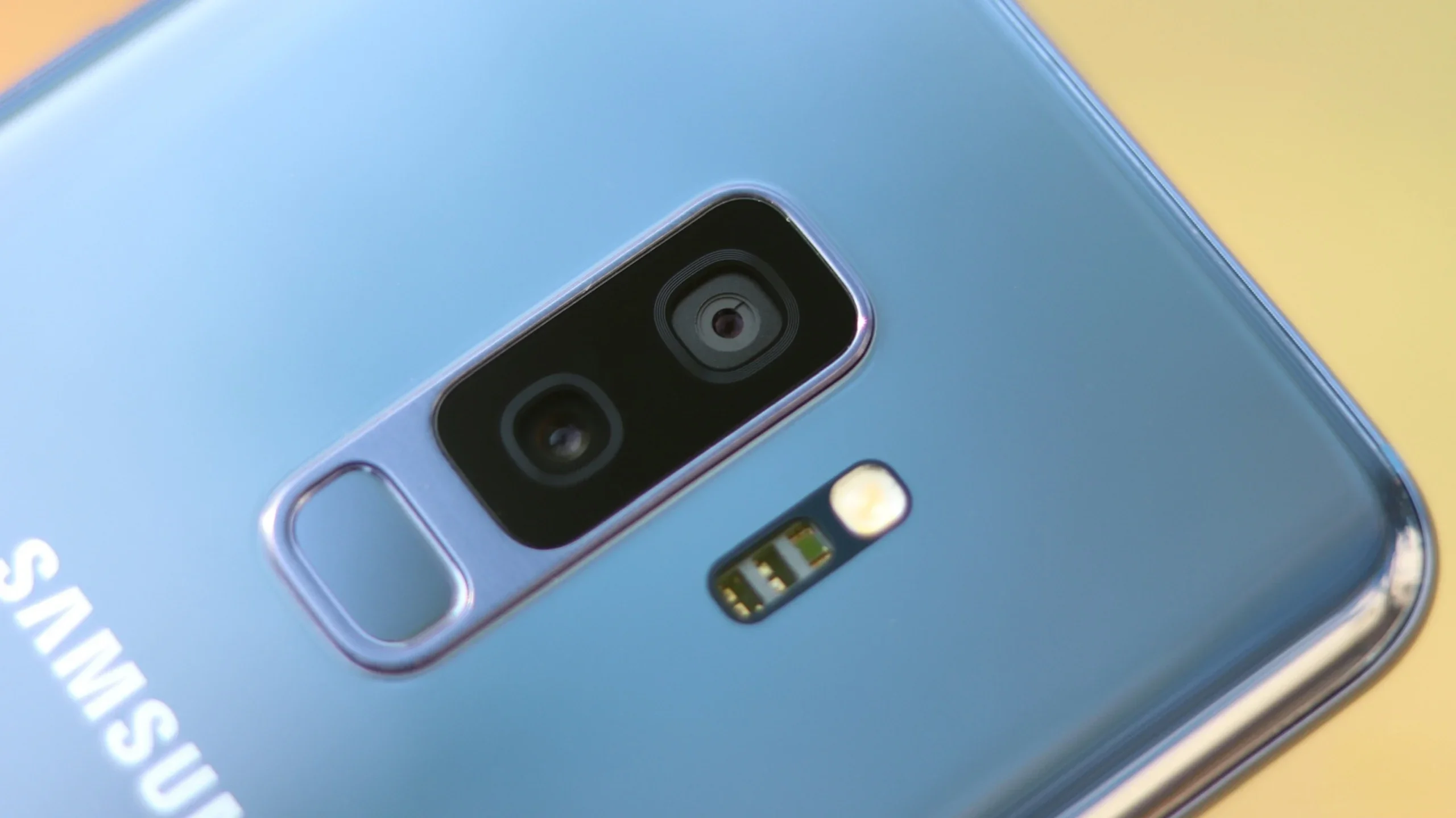 The Galaxy S9 and S9+ feature a two-step physical aperture system. | Image by CNET - This app update unlocks a massive camera feature on the iPhone 18 Pro