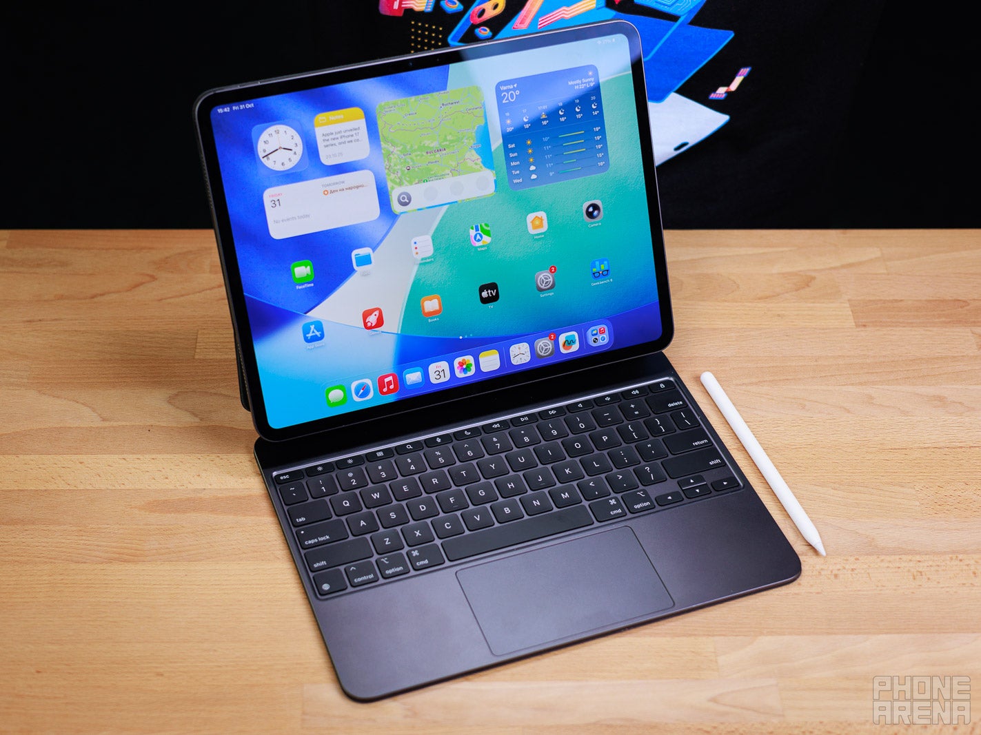 Apple iPad Pro M5 with keyboard
