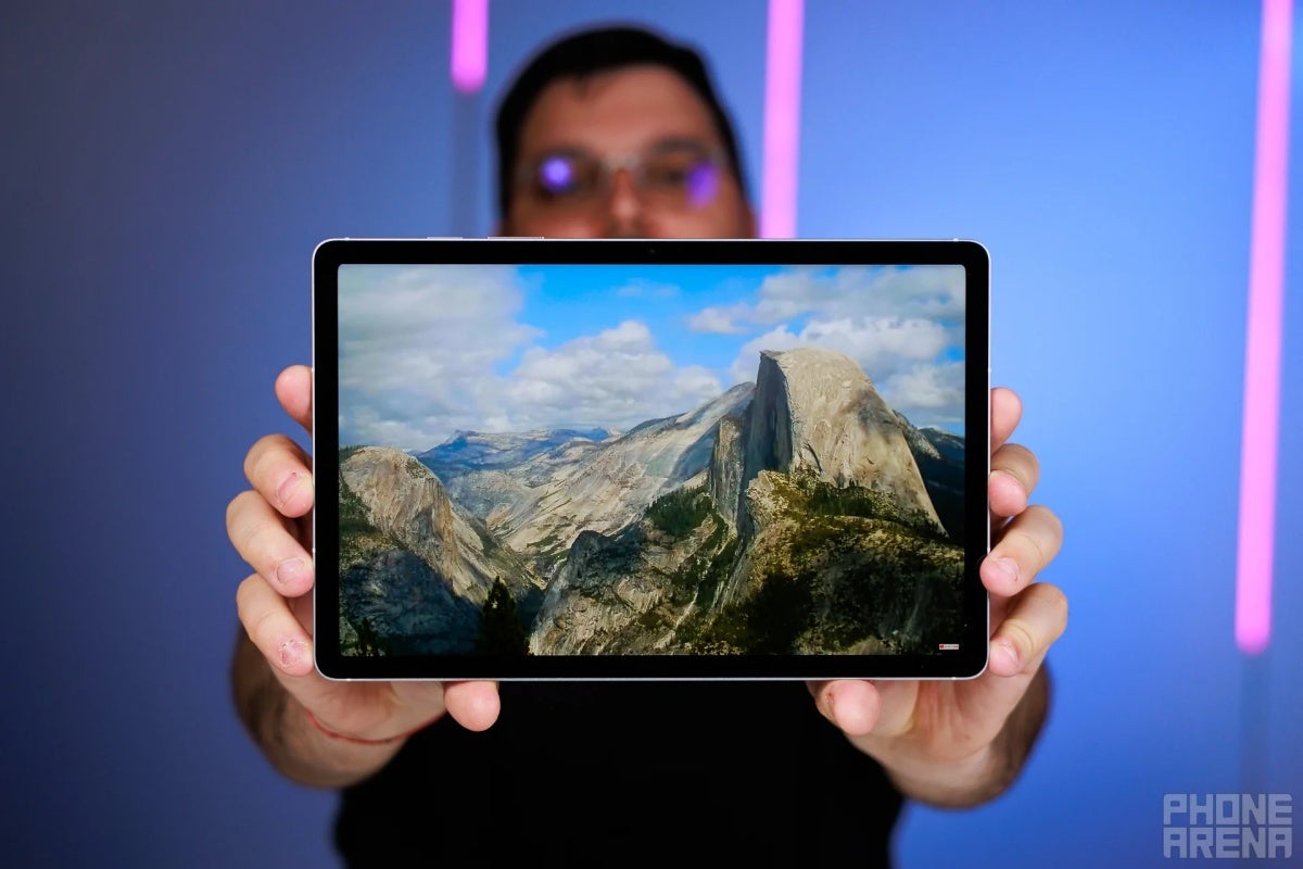 Samsung Galaxy Tab S10 FE screen