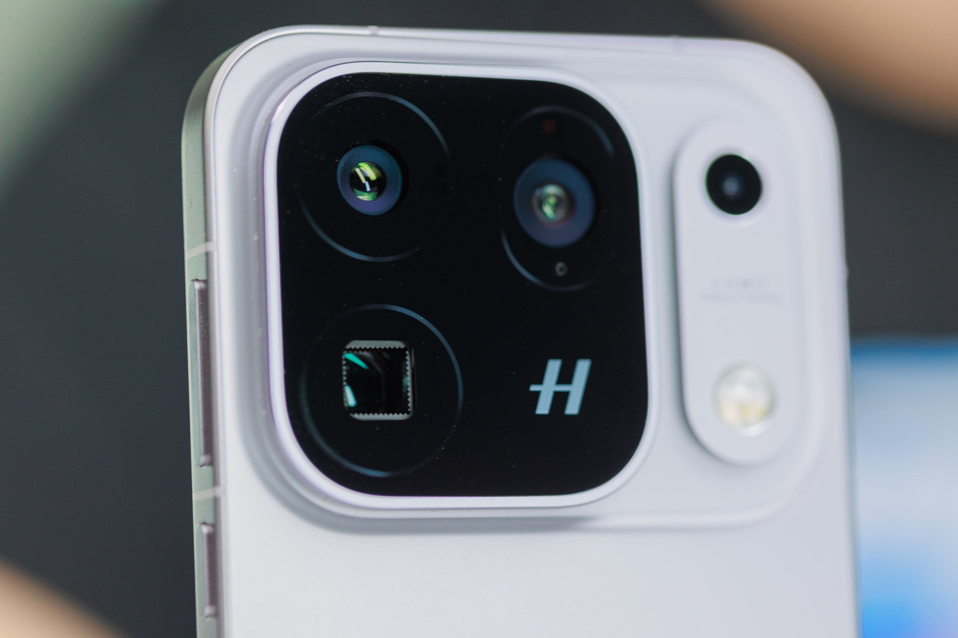 The Oppo Find X10 Pro Max is nearly flawless, but the price ruins it