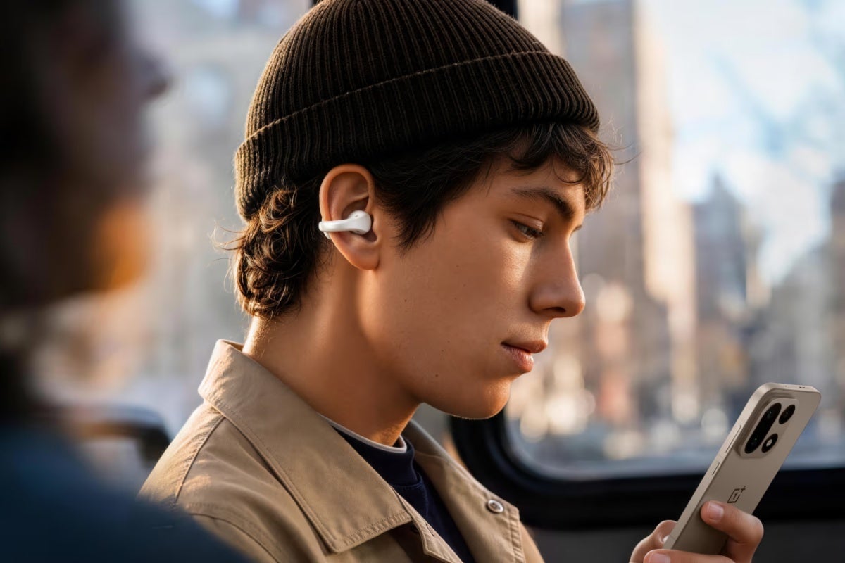 OnePlus Buds Clip on a user's ear