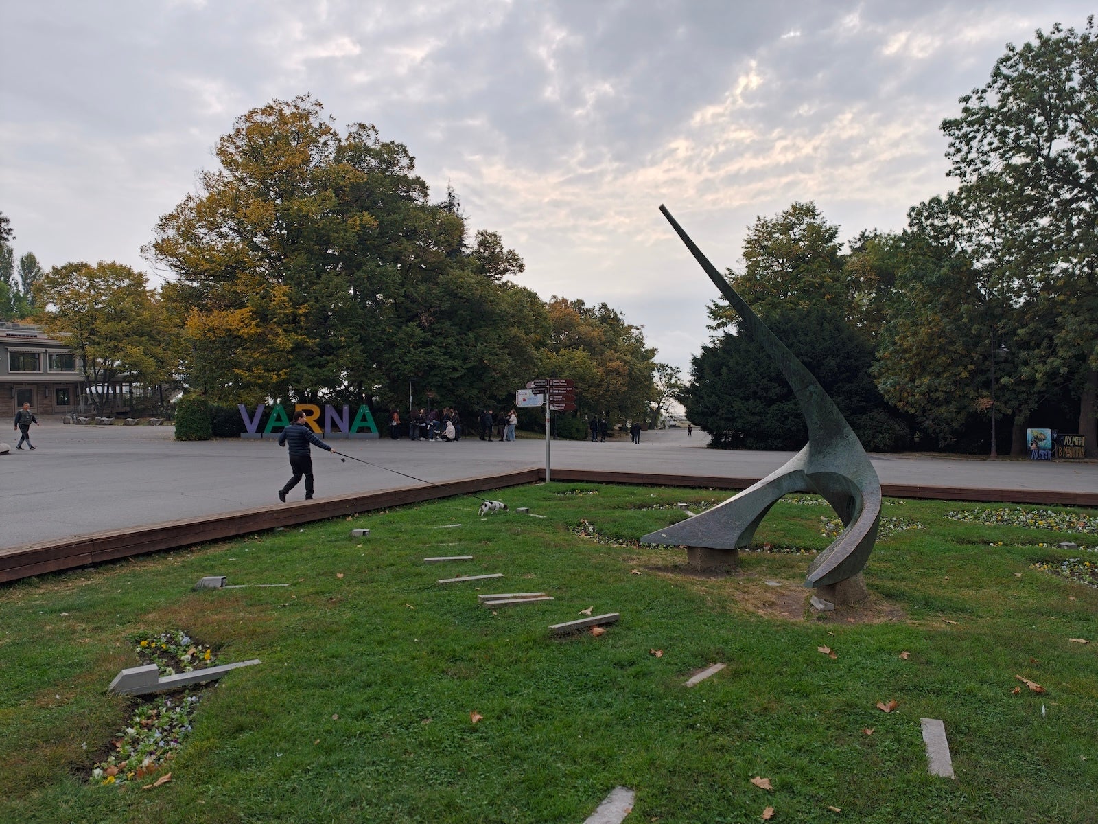 Oppo - | - Oppo Find X10 Pro Max vs Galaxy S26 Ultra: Sample Photos Comparison