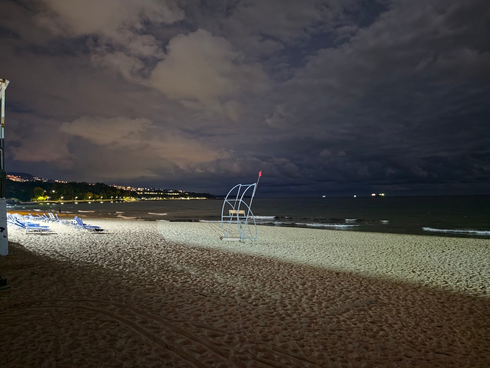 Galaxy - | - Vivo X500 Pro Max vs Galaxy S26 Ultra: Sample Photos Comparison