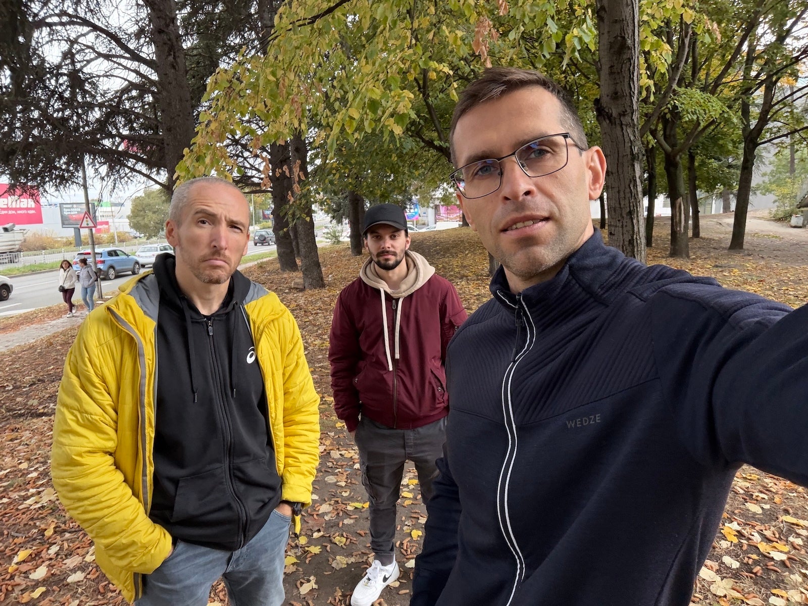iPhone Duo - | - iPhone Duo vs Samsung Galaxy Fold 8: Sample Photos Comparison