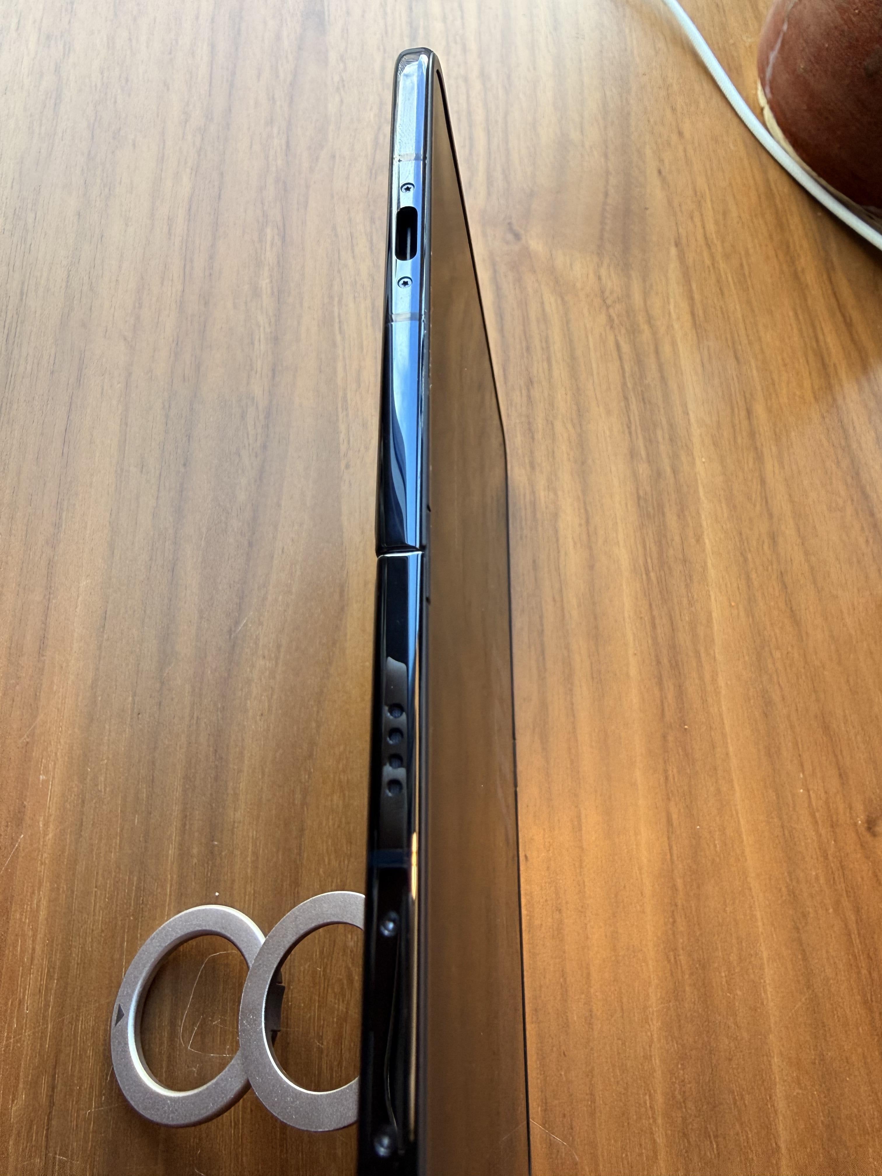 Broken iPhone Duo
