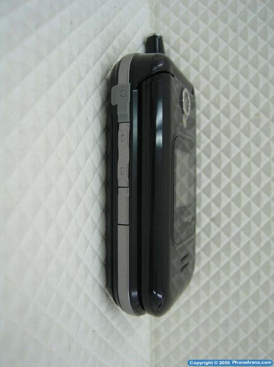Another clamshell for Verizon - Pantech PN-315