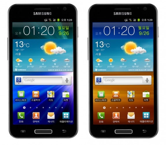 The Samsung Galaxy S II HD LTE on the left, S II LTE on the right - Samsung Galaxy S II HD LTE is an S II on steroids: 4.65-inch display, pixel density at whopping 316ppi