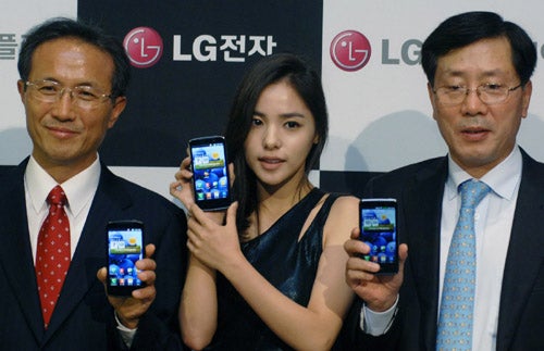 LG lifts the veil over its True HD IPS display, says it's better than AMOLED