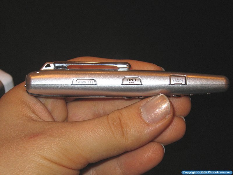 LG introduces a hybrid-like Bluetooth device - Style-i