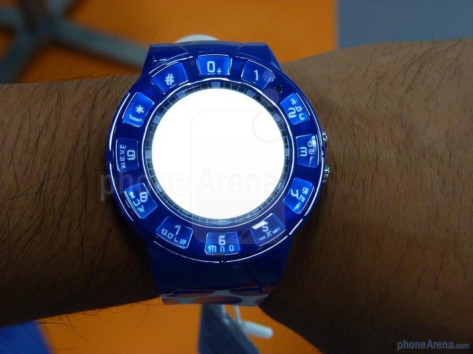 Burg Watch Phone brings along basic functionality to your wrist for