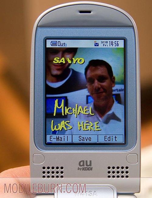 Sanyo&#039;s W41SA clamshell scans handwriting