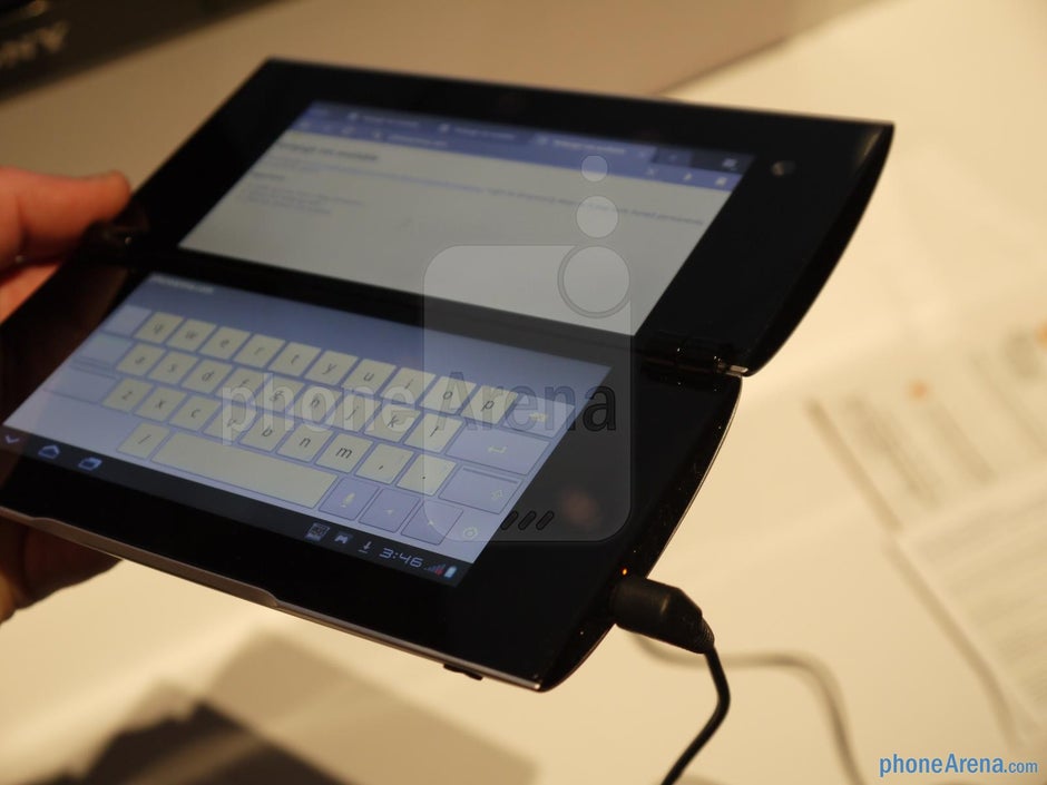 Sony Tablet P hands-on