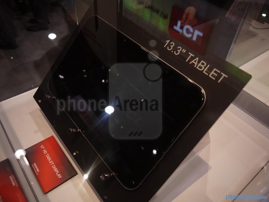 A quick look at Toshiba's 5.1-inch, 7.7-inch and 13.3-inch tablets