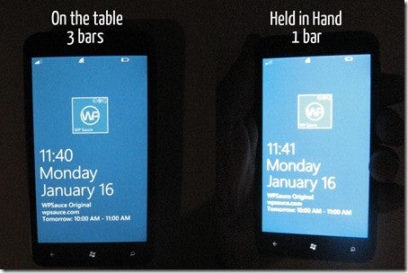 Picking up the HTC Titan can reduce the number of bars of service on the phone - HTC Titan giving users a Titan-sized headache with antenna problem