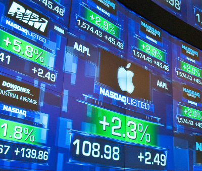 Imagine getting in at this price - Apple now in rarefied air, company worth half a trillion dollars