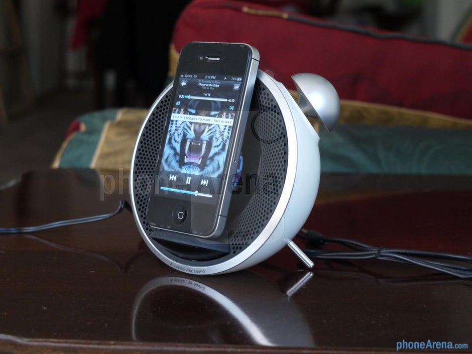 Edifier Tick Tock Alarm Clock for iPhone hands-on | PhoneArena reviews ...