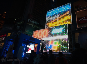 The Nokia Lumia 900 takes over Times Square - Some Nokia Lumia 900 pre-orders arrive; device is center of attention in Times Square