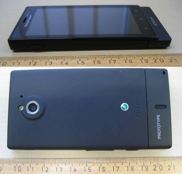 The Sony Xperia sola - Sony Xperia sola visits the FCC carrying AT&amp;T&#039;s 3G bands