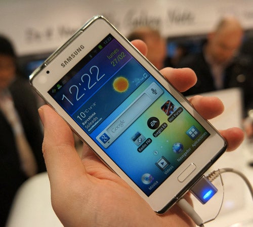 Samsung Galaxy Player 4.2 - Samsung Galaxy Tab 2 (7.0) coming April 22nd, Samsung Galaxy Tab 2 (10.1) on May 13th