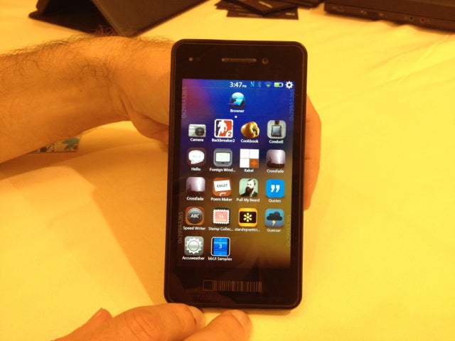 The Alpha Developer&#039;s phone loaded with BlackBerry 10 OS - RIM says BlackBerry 7 OS devices will not get update to BlackBerry 10 OS