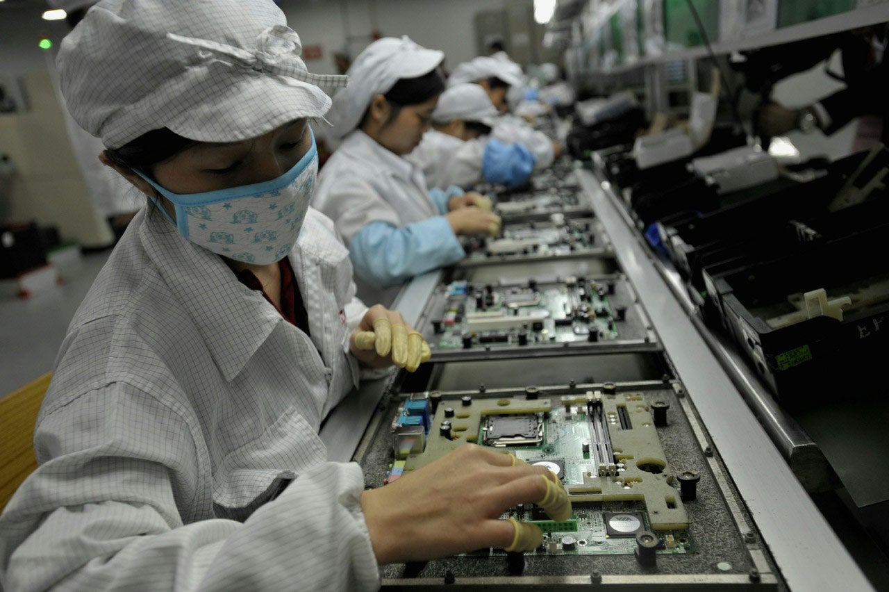 Foxconn workers doing what they do best - Report says new Apple production line to cost Foxconn $210 million