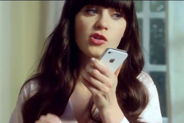 Zooey speaks to Siri in new ad - New Apple iPhone 4S ads creating a positive buzz for the device