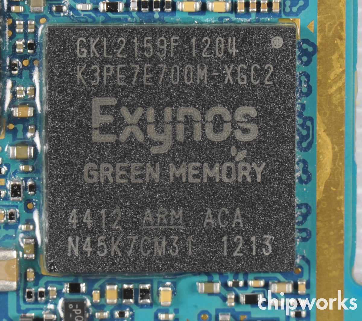 Inside the GT-i9300, the quad-core 1.4 GHz Samsung Exynos 4412 - Samsung Galaxy S III torn down, has same camera sensor as Apple iPhone 4S