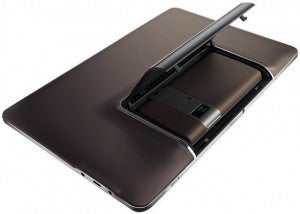 Insert the Padfone into the Station dock to turn it into a tablet - ASUS Padfone now available in the States via Negri Electronics for $859.50