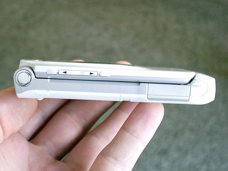 Sprint&#039;s slim Sanyo Katana 