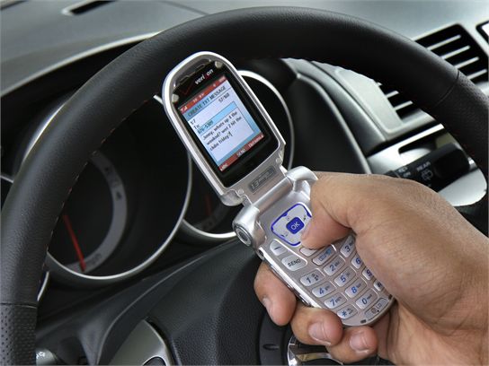The researchers&#039; system blocks signals to and from a driver&#039;s phone - System to block drivers from making or taking calls being developed