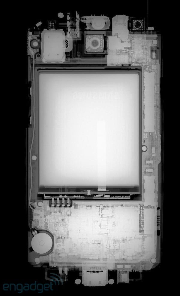 Innards of the Galaxy S III exposed without disassembly thanks to x-ray