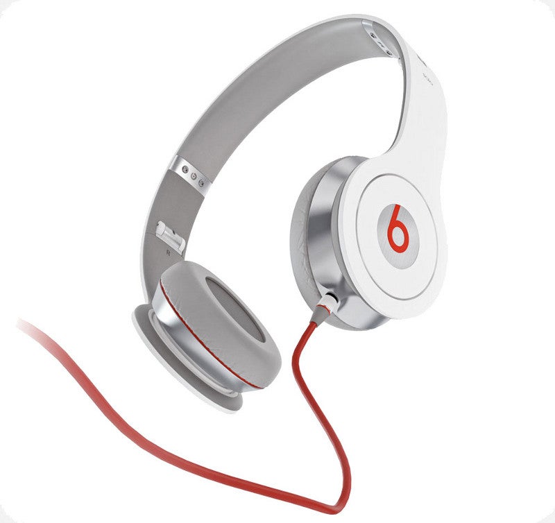 Giveaway: Beats by Dr. Dre Solo headphones and Werx iPhone 4S/4 screen replacement kit