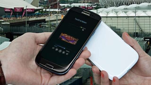The Facebook picture of a "black" Galaxy S III &nbsp - Samsung Galaxy S III to be offered in black