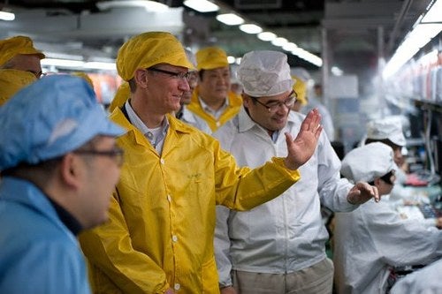 Apple CEO Tim Cook visits a Foxconn  facility in Zhengzhou, China - Analyst: Apple is subsidizing pay hikes at Foxconn