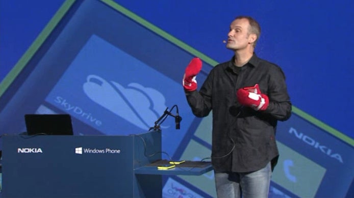 Kevin Shields demonstrates Super Sensitive touchscreen technology by Nokia - Nokia demonstrates Super Sensitive touch technology on the Lumia 920... using mittens