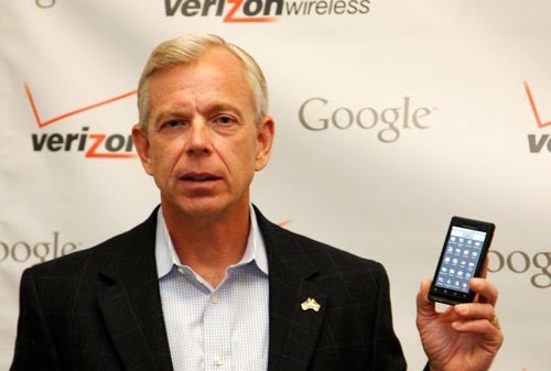Verizon Wireless Ceo Lowell McAdam - Verizon CEO says Samsung's bada could be dark horse in OS battle