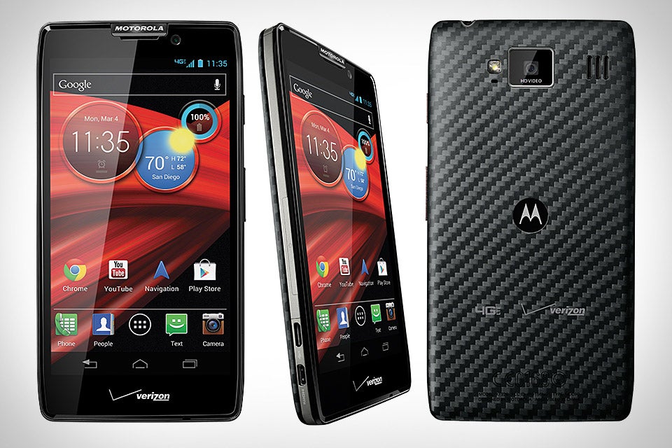 The Motorola DROID RAZR MAXX HD - Motorola DROID RAZR HD MAXX ad says "Long Live the Battery!"