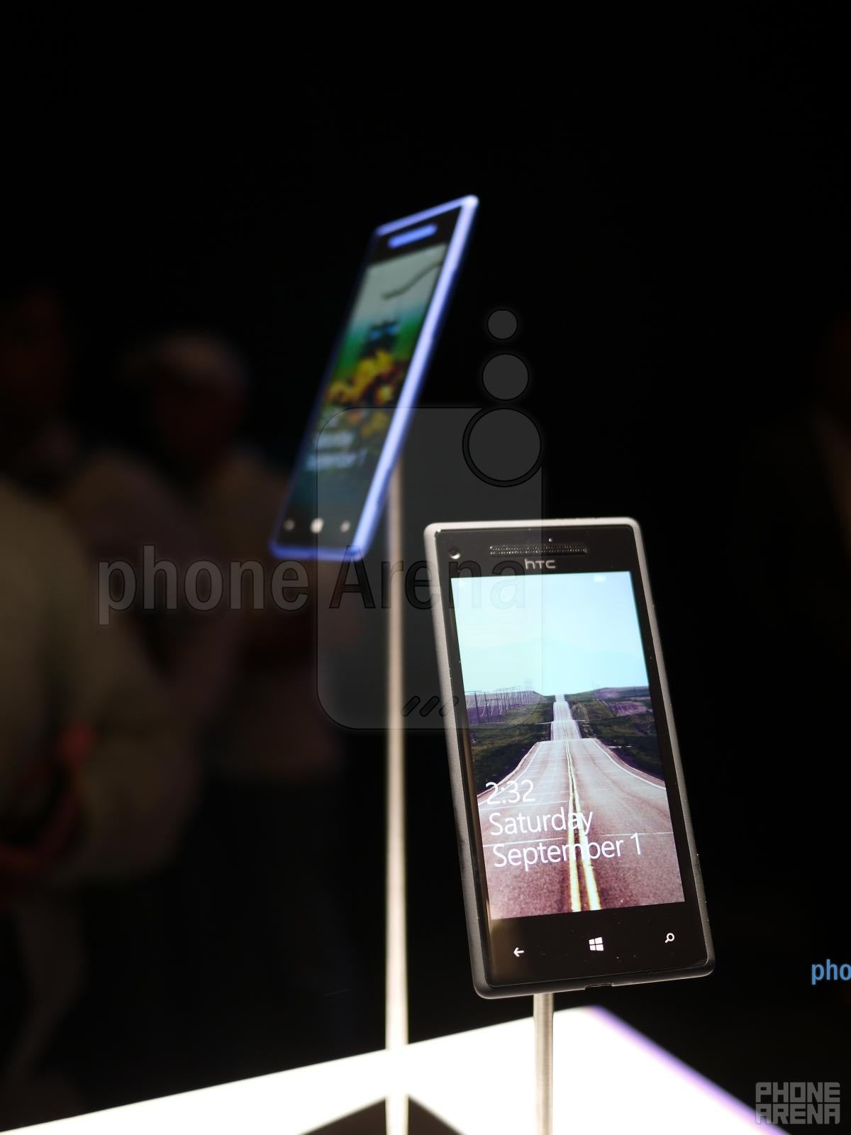 HTC 8X hands-on