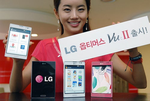 LG Optimus Vu II official: faster, with VoLTE, IR blaster and One Key fob for your keychain