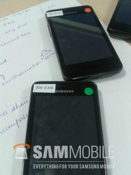 Prototype handsets suggest Samsung is testing a phone with no buttons and 3GB of RAM - Will we see 3GB of RAM on Samsung&#039;s 2013 high-end smartphones?