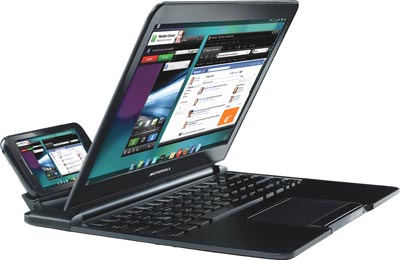 The Motorola ATRIX 4G and the lapdock accessory - Motorola says goodbye to its Webtop and Lapdock