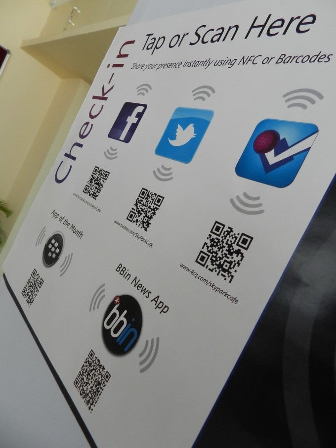 NFC enabled phones and QR codes allow for easy check-in - India&#039;s first BlackBerry themed cafe is the SkyPark