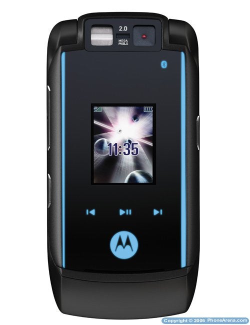 Motorola showcases two new 3G phones - MAXX and V3xx