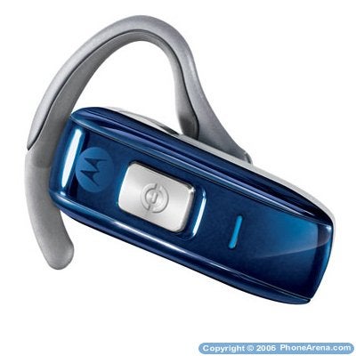 Two new Bluetooth headsets by Motorola - H800 and H601
